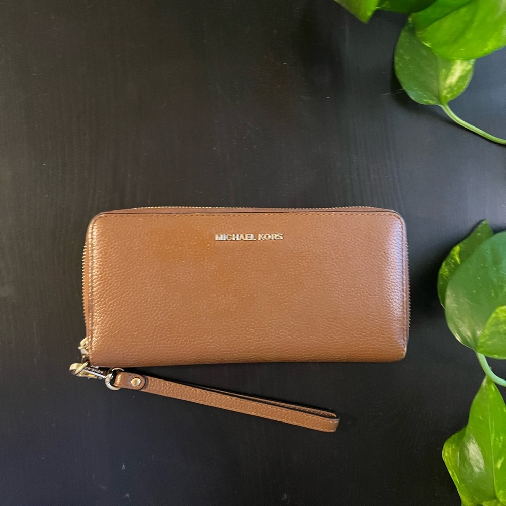 Michael Kors Brown Leather Wristlet